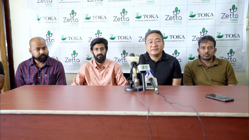 Rituraj Sharma (second from left), founder and CEO of Zetta Farms and K Kathi Chishi (second from right), Secretary and Managing Director of Toka MPCS at the press conference in Dimapur on October 5. (Morung Photo)